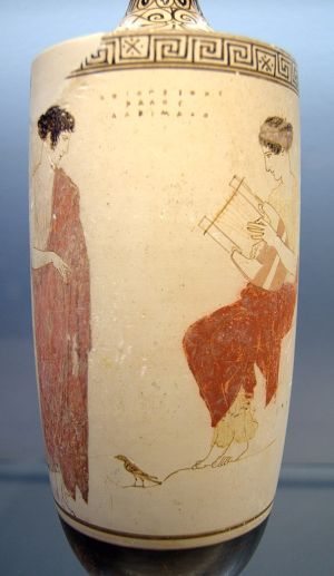 Mousai Helikon Staatliche Antikensammlungen Schoen80 n2.jpg