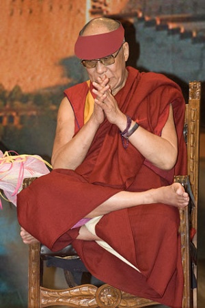 Dalai Lama 1473 Luca Galuzzi 2007.jpg
